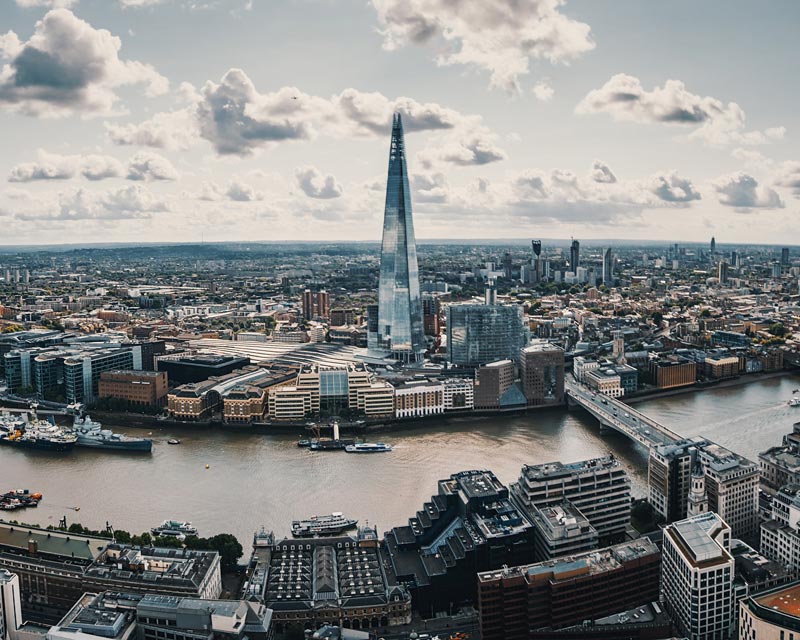 Should English Remain the International Language of Business?