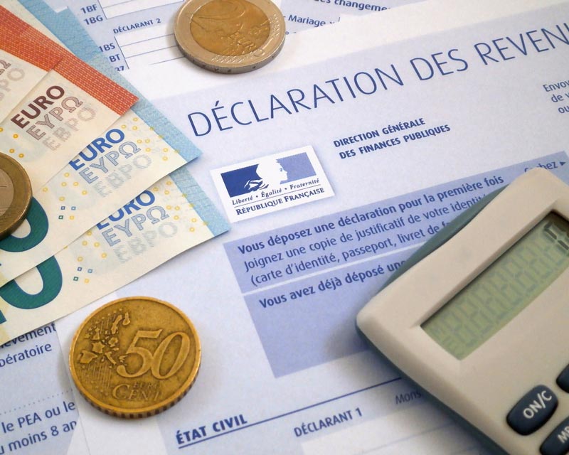 French financial documents and Euros